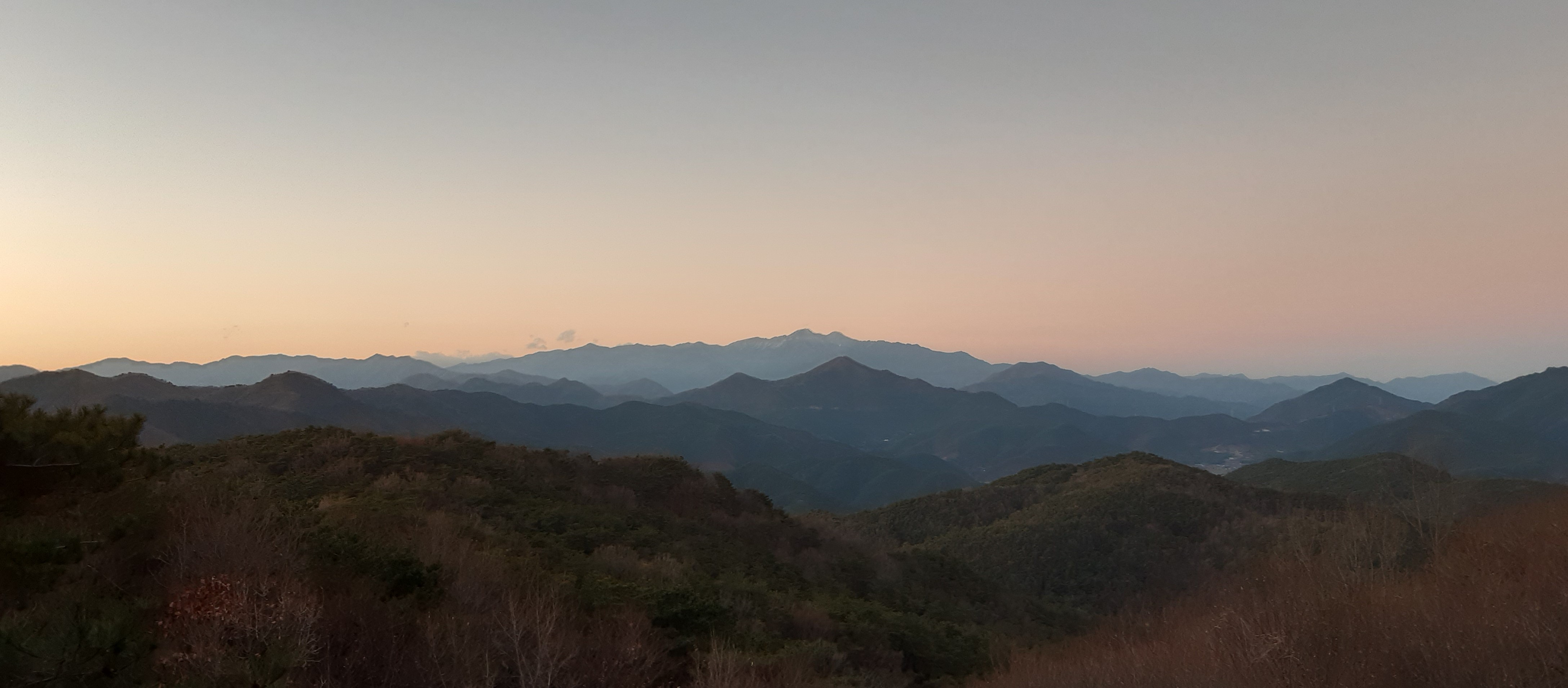 해넘는 지리능선.jpg